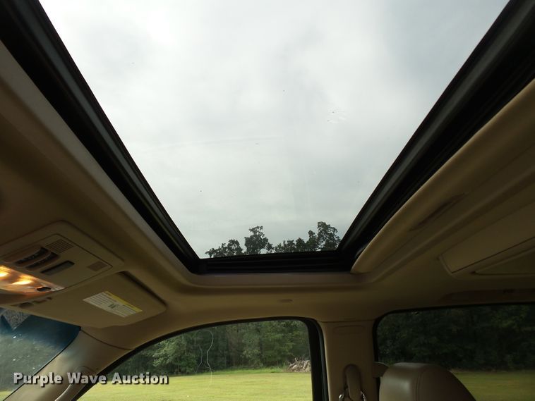 image for item DE7959 2010 Cadillac Escalade ESV SUV