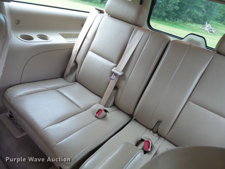 image for item DE7959 2010 Cadillac Escalade ESV SUV