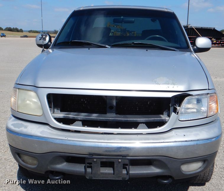 image for item DF2227 2002 Ford F150 SuperCrew pickup truck