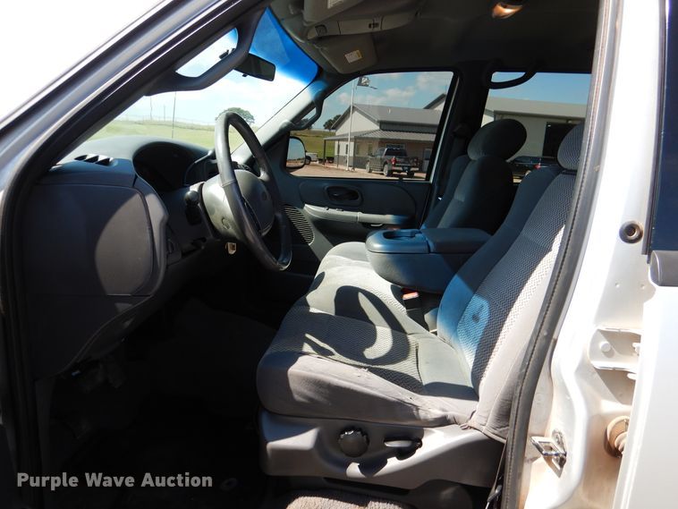 image for item DF2227 2002 Ford F150 SuperCrew pickup truck