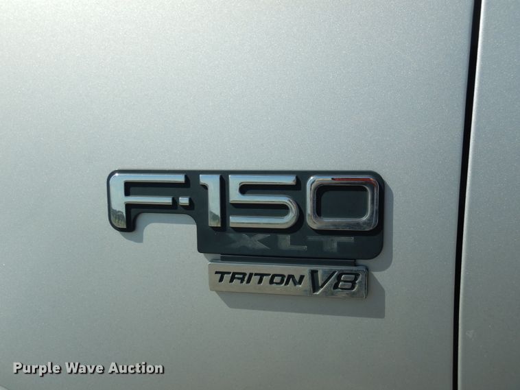 image for item DF2227 2002 Ford F150 SuperCrew pickup truck