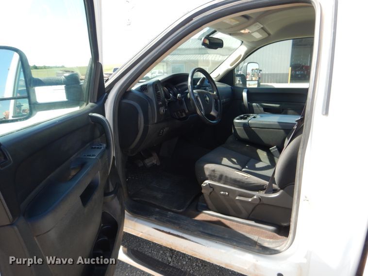 image for item DF2229 2012 Chevrolet Silverado 2500HD LT pickup truck