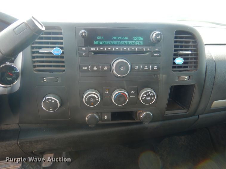 image for item DF2229 2012 Chevrolet Silverado 2500HD LT pickup truck