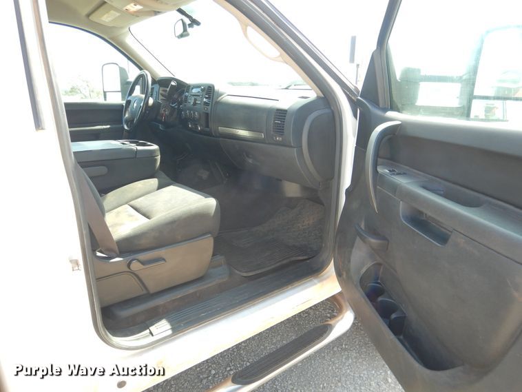 image for item DF2229 2012 Chevrolet Silverado 2500HD LT pickup truck