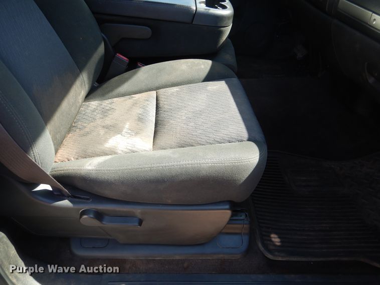 image for item DF2229 2012 Chevrolet Silverado 2500HD LT pickup truck