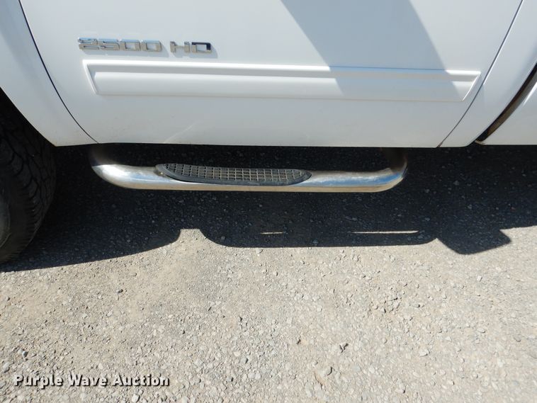 image for item DF2229 2012 Chevrolet Silverado 2500HD LT pickup truck