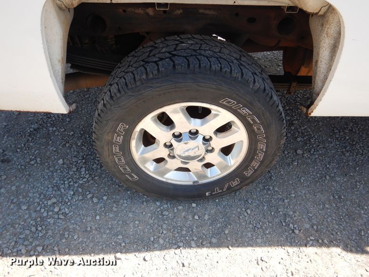 image for item DF2229 2012 Chevrolet Silverado 2500HD LT pickup truck