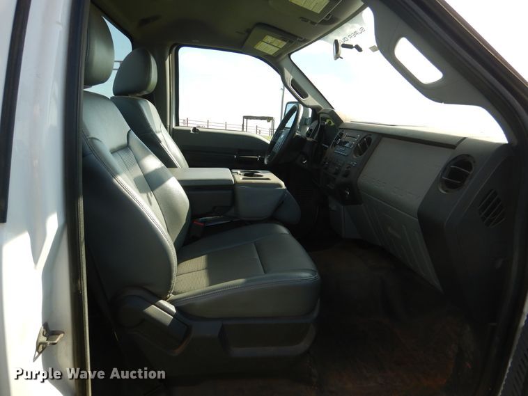 image for item DF2238 2014 Ford F250 Super Duty pickup truck