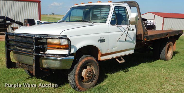 image for item DF2239 1996 Ford F350 XL bale bed pickup truck