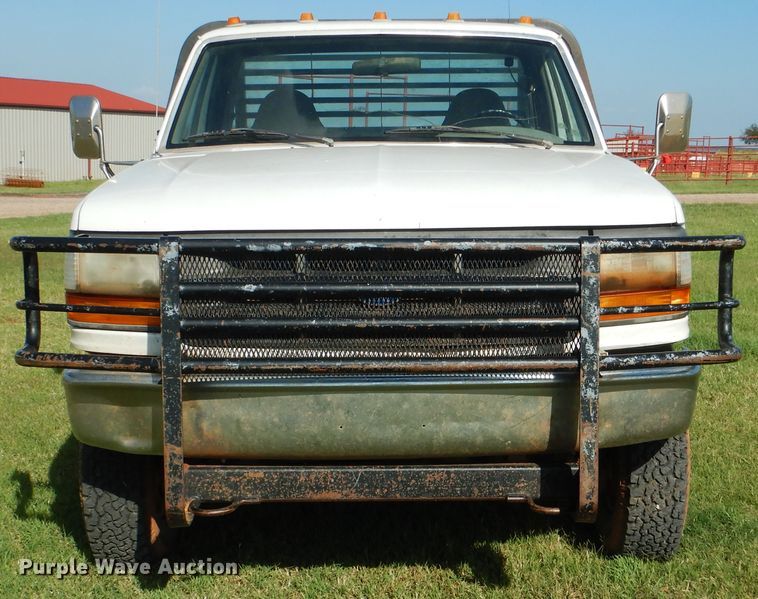 image for item DF2239 1996 Ford F350 XL bale bed pickup truck