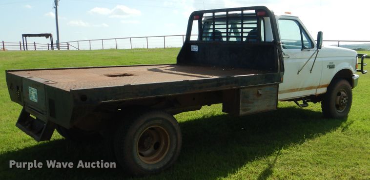 image for item DF2239 1996 Ford F350 XL bale bed pickup truck