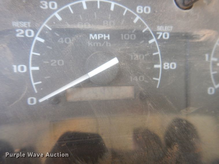 image for item DF2239 1996 Ford F350 XL bale bed pickup truck