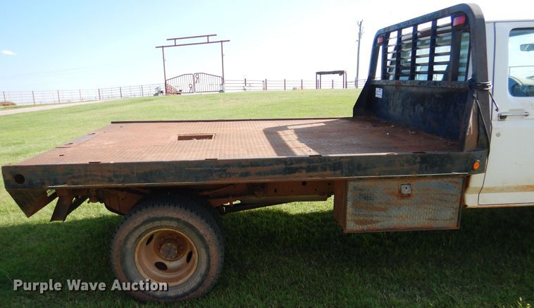 image for item DF2239 1996 Ford F350 XL bale bed pickup truck
