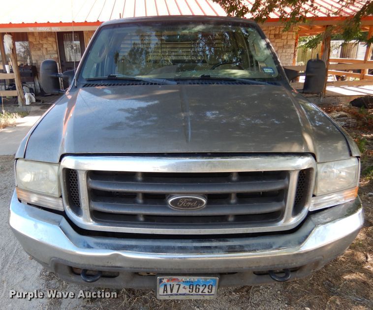 image for item DF2586 2004 Ford F250 Super Duty XLT SuperCab pickup truck