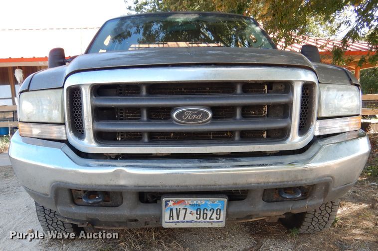 image for item DF2586 2004 Ford F250 Super Duty XLT SuperCab pickup truck