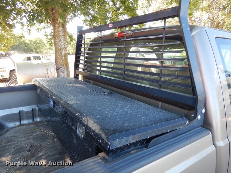 image for item DF2586 2004 Ford F250 Super Duty XLT SuperCab pickup truck