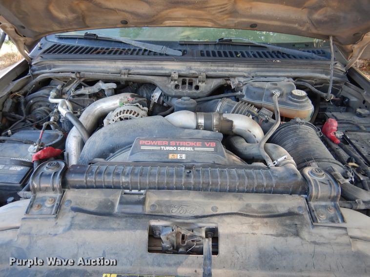 image for item DF2586 2004 Ford F250 Super Duty XLT SuperCab pickup truck