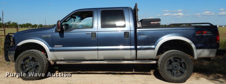 image for item DF2587 2007 Ford F250 Super Duty Lariat Crew Cab pickup truck