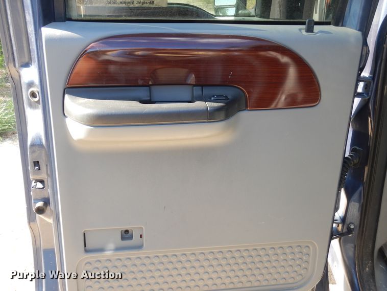 image for item DF2587 2007 Ford F250 Super Duty Lariat Crew Cab pickup truck