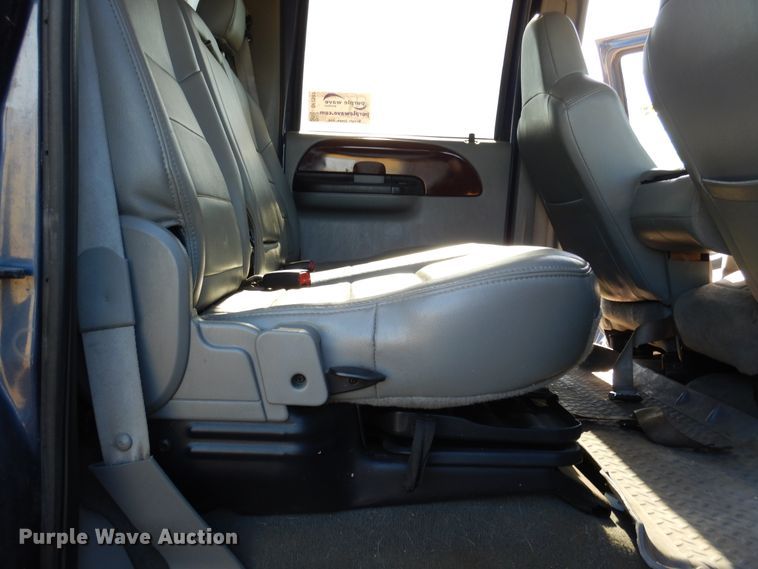 image for item DF2587 2007 Ford F250 Super Duty Lariat Crew Cab pickup truck