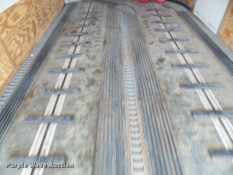 image for item DG0189 2001 Continental Cargo SKA8.524TA1 enclosed cargo/snowmobile trailer