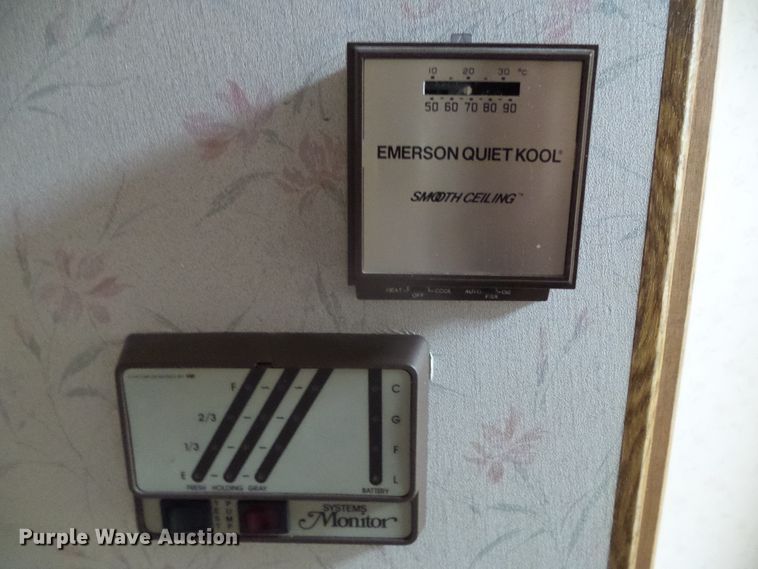 image for item DG0190 1990 Travel Supreme camper