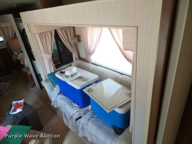 image for item DG0190 1990 Travel Supreme camper