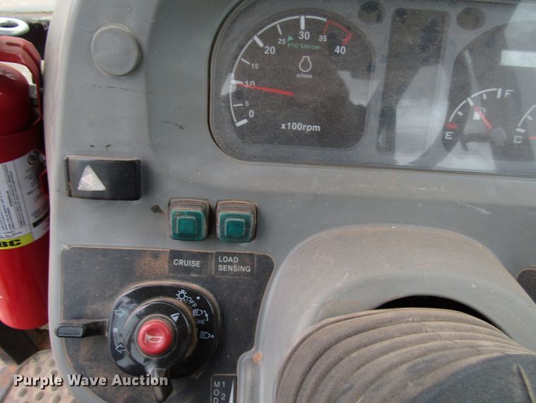 image for item DG0220 Mahindra 5010SH MFWD tractor