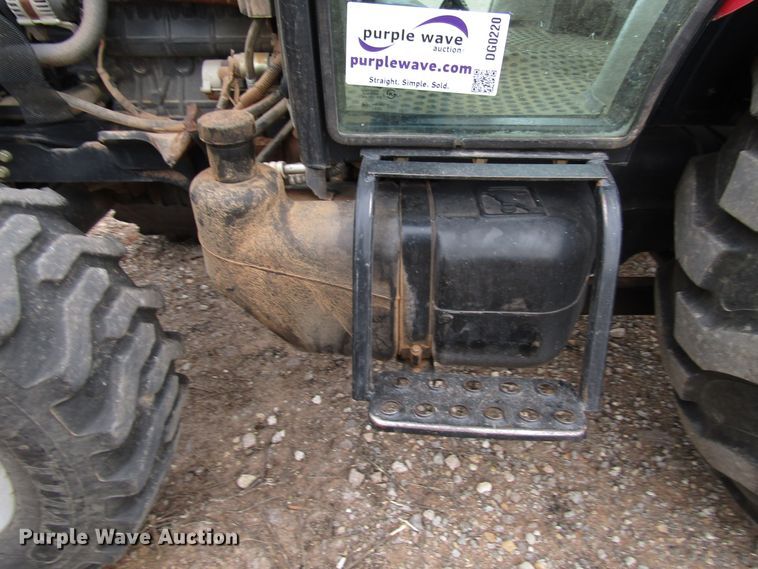 image for item DG0220 Mahindra 5010SH MFWD tractor