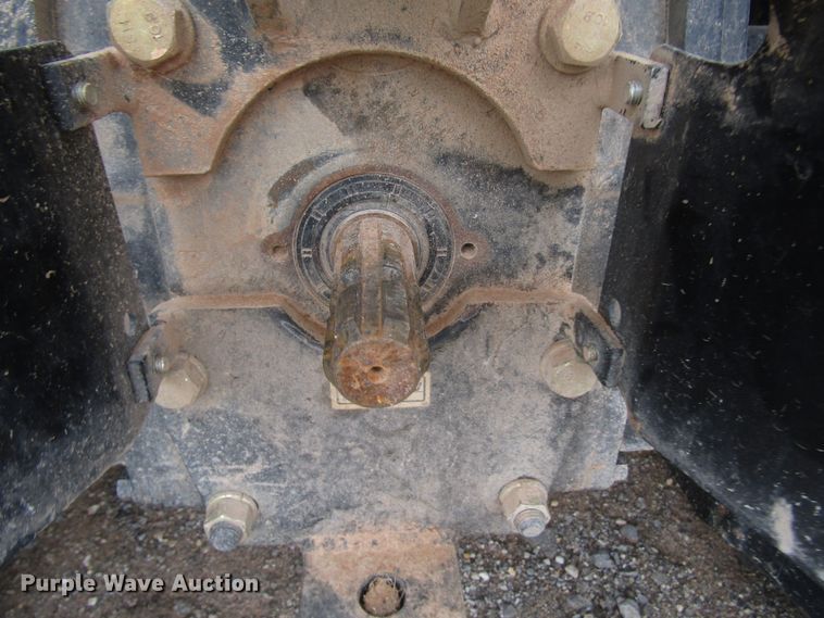 image for item DG0220 Mahindra 5010SH MFWD tractor