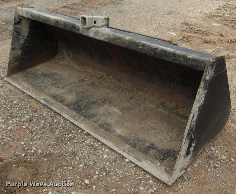 image for item DG0220 Mahindra 5010SH MFWD tractor