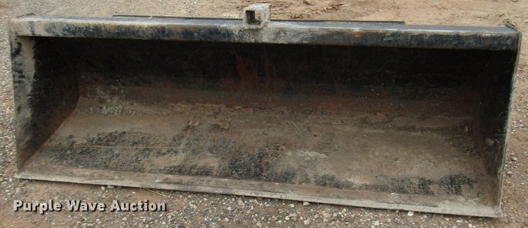 image for item DG0220 Mahindra 5010SH MFWD tractor