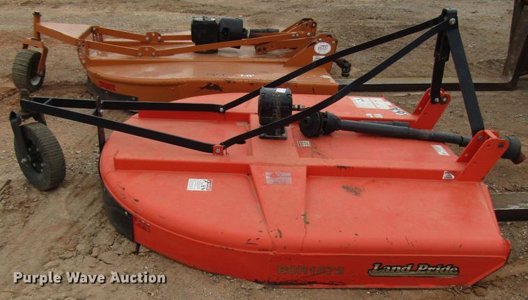 image for item DG0220 Mahindra 5010SH MFWD tractor