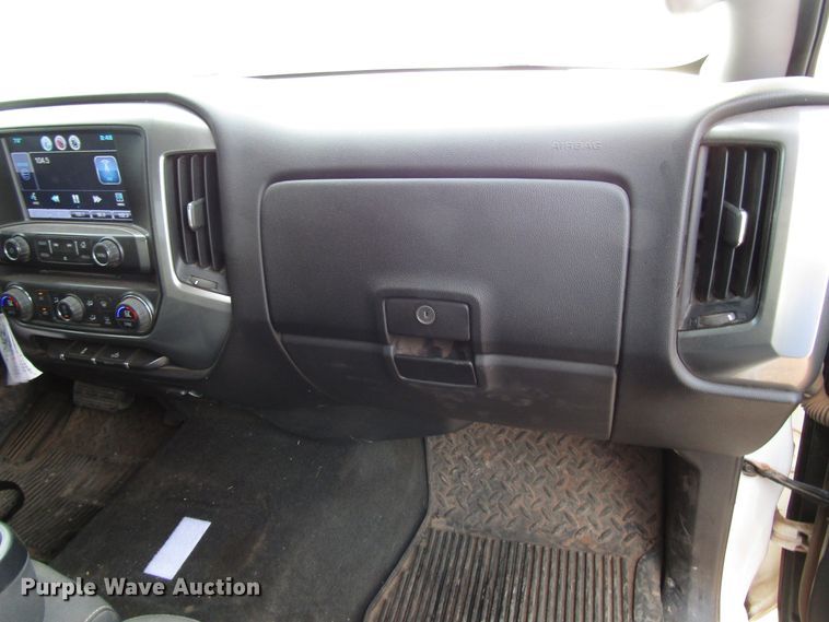 image for item DG0259 2015 Chevrolet Silverado 1500 Crew Cab pickup truck