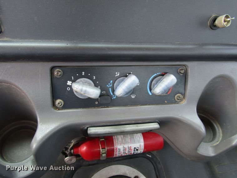 image for item DG1274 2007 Freightliner Business Class M2 truck cab and chassis