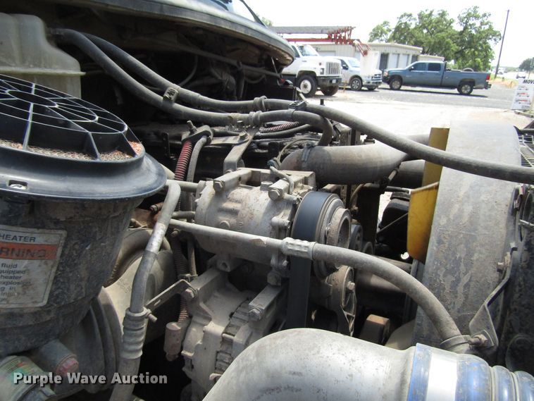 image for item DG1274 2007 Freightliner Business Class M2 truck cab and chassis