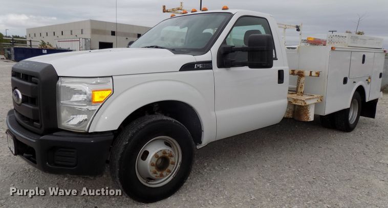 image for item DG2459 2011 Ford F350 Super Duty utility bed pickup truck