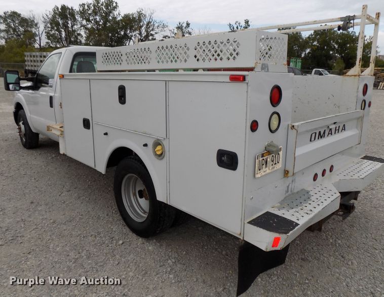 image for item DG2459 2011 Ford F350 Super Duty utility bed pickup truck