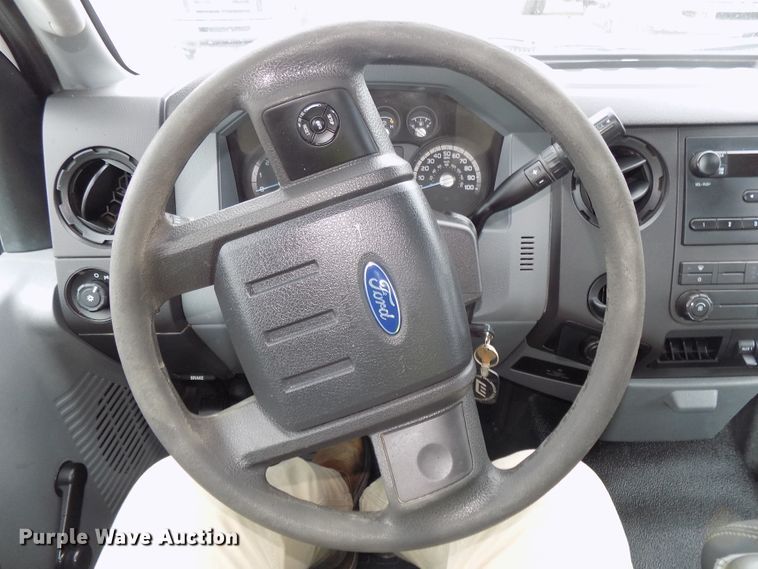 image for item DG2459 2011 Ford F350 Super Duty utility bed pickup truck