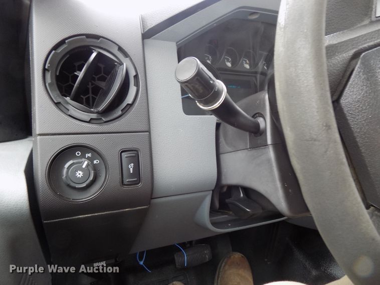 image for item DG2459 2011 Ford F350 Super Duty utility bed pickup truck