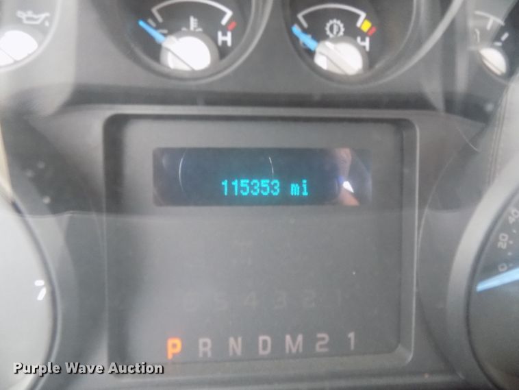 image for item DG2459 2011 Ford F350 Super Duty utility bed pickup truck