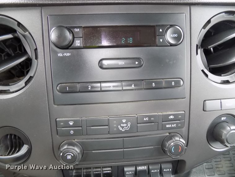 image for item DG2459 2011 Ford F350 Super Duty utility bed pickup truck