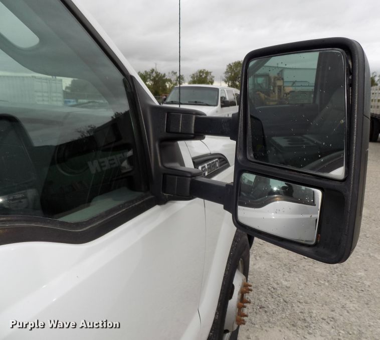 image for item DG2459 2011 Ford F350 Super Duty utility bed pickup truck