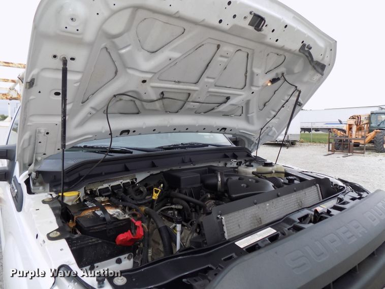 image for item DG2459 2011 Ford F350 Super Duty utility bed pickup truck