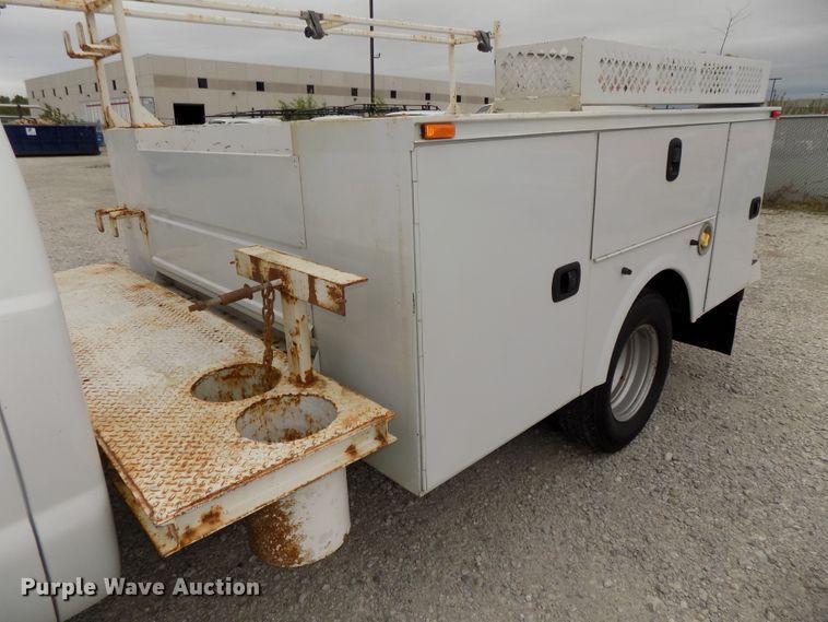 image for item DG2459 2011 Ford F350 Super Duty utility bed pickup truck