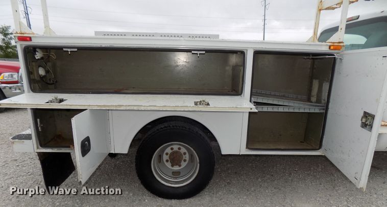 image for item DG2459 2011 Ford F350 Super Duty utility bed pickup truck