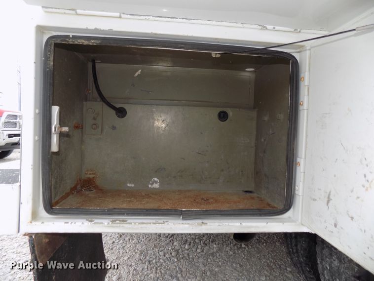 image for item DG2459 2011 Ford F350 Super Duty utility bed pickup truck