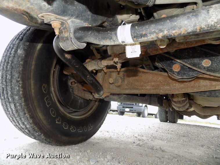 image for item DG2459 2011 Ford F350 Super Duty utility bed pickup truck