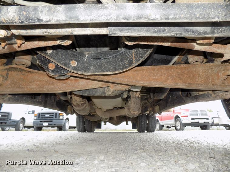 image for item DG2459 2011 Ford F350 Super Duty utility bed pickup truck