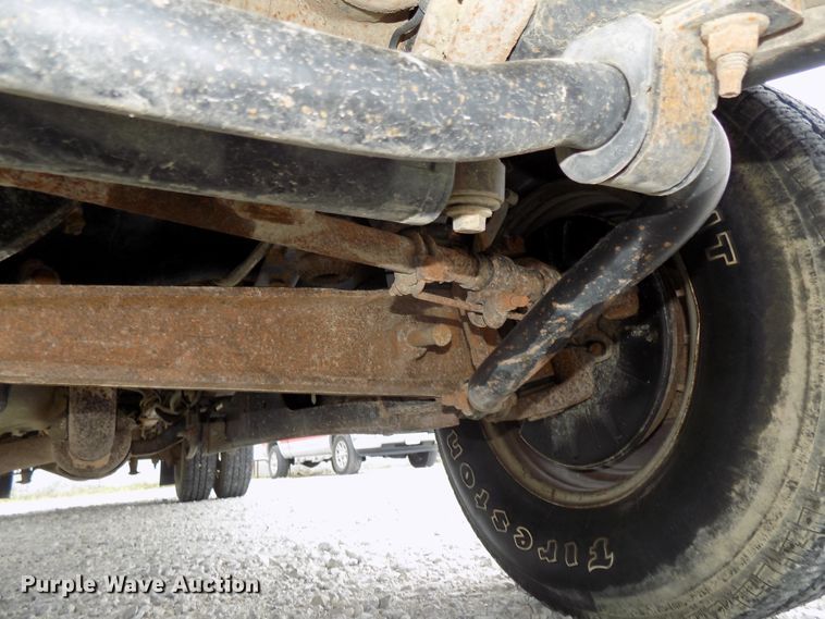 image for item DG2459 2011 Ford F350 Super Duty utility bed pickup truck